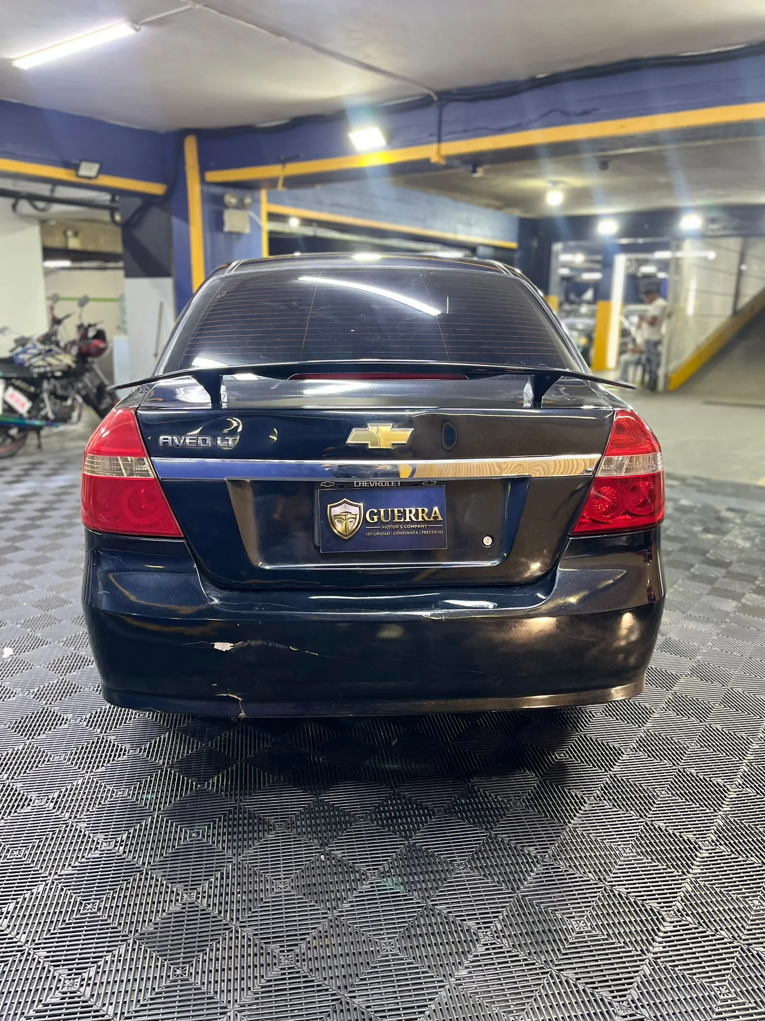 Sedán Chevrolet Aveo LT 2012 en Caracas — foto 3