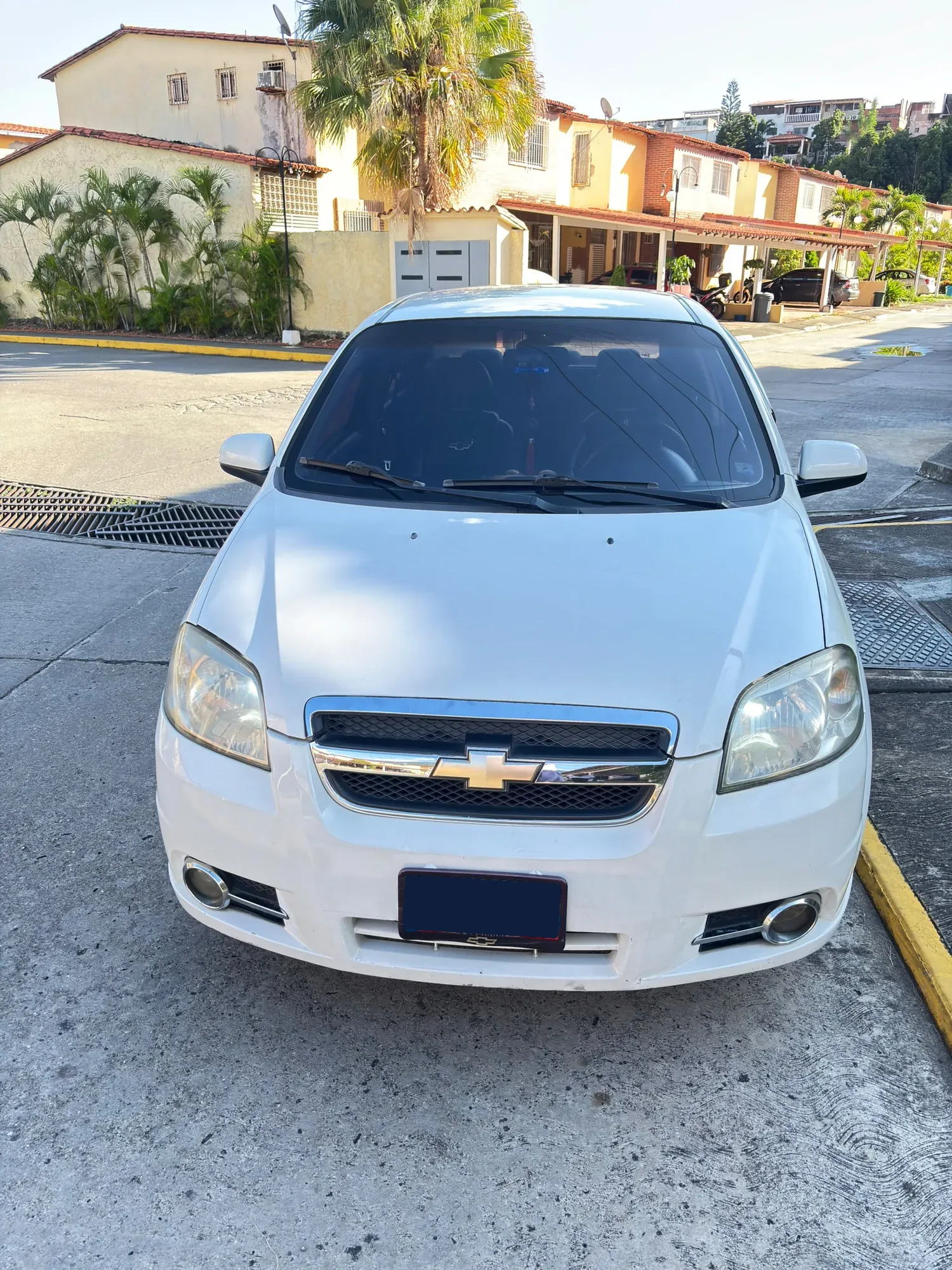 Sedán Chevrolet Aveo LT 2013 LT en Guatire — foto 7