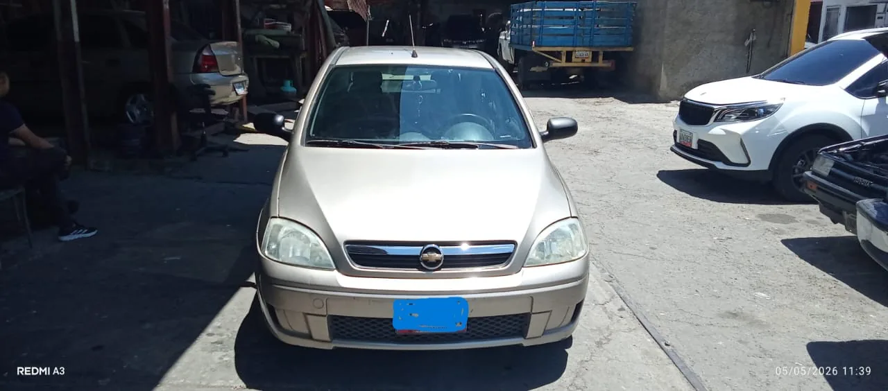 Sedán Chevrolet Corsa 2011 en Caracas