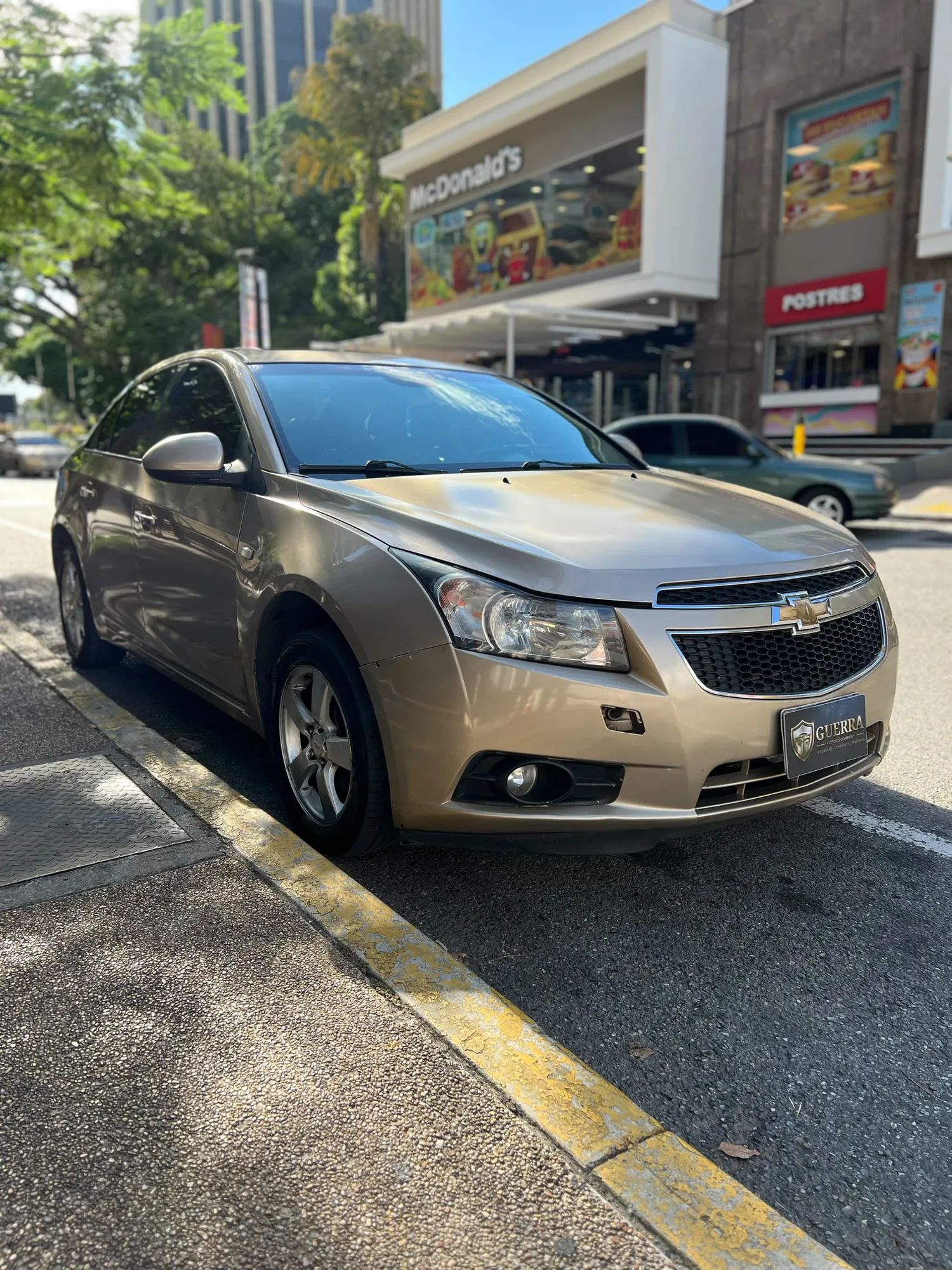 Sedán Chevrolet Cruze 2013 en Caracas — foto 5