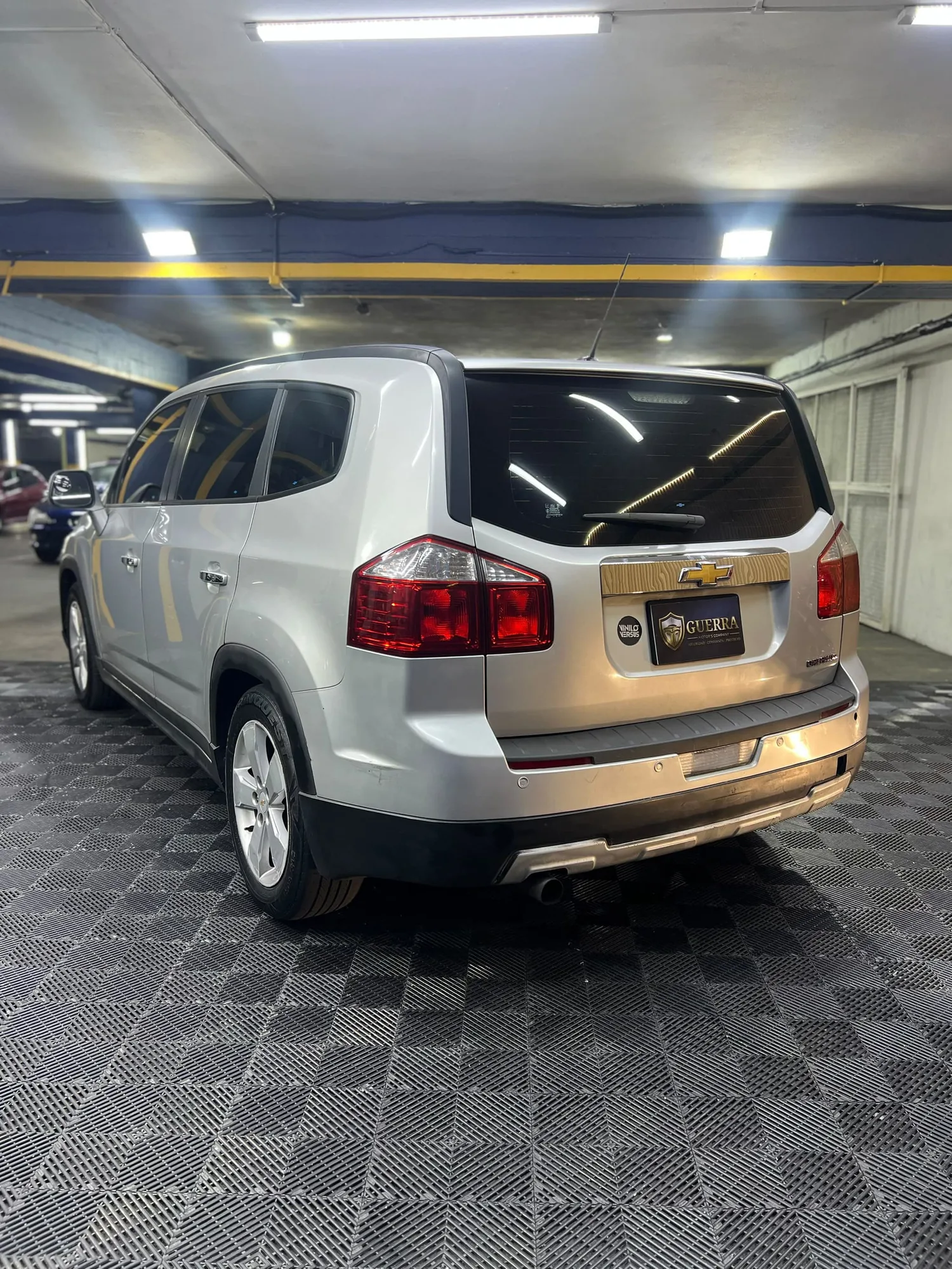 MiniVan Chevrolet Orlando 2014 en Caracas — foto 2