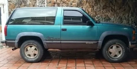 Off-Road Chevrolet Silverado 1993 4x4 en Miranda — foto 3