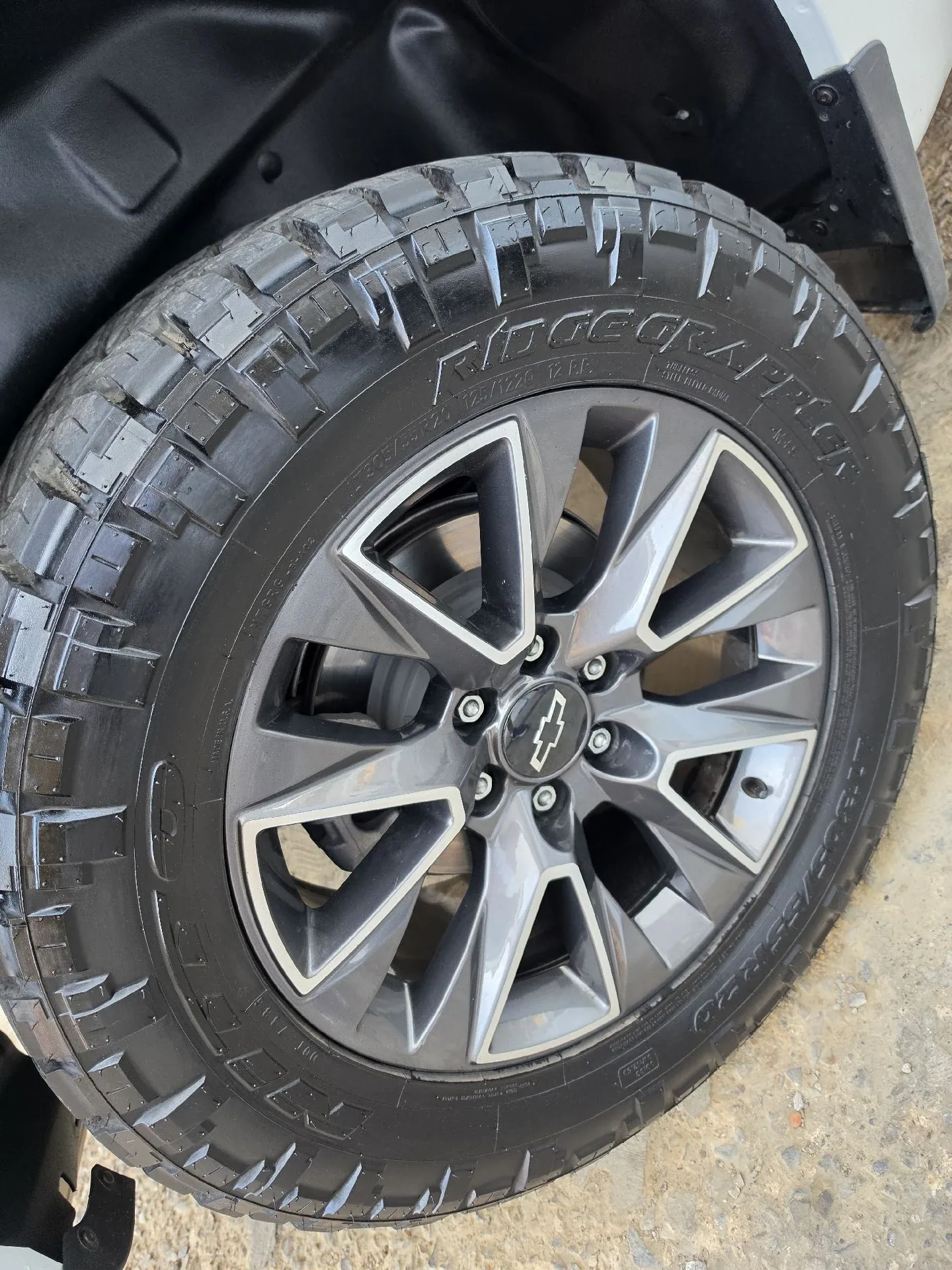 Pickup Chevrolet Silverado 2023 Importada en Punto fijo — foto 12