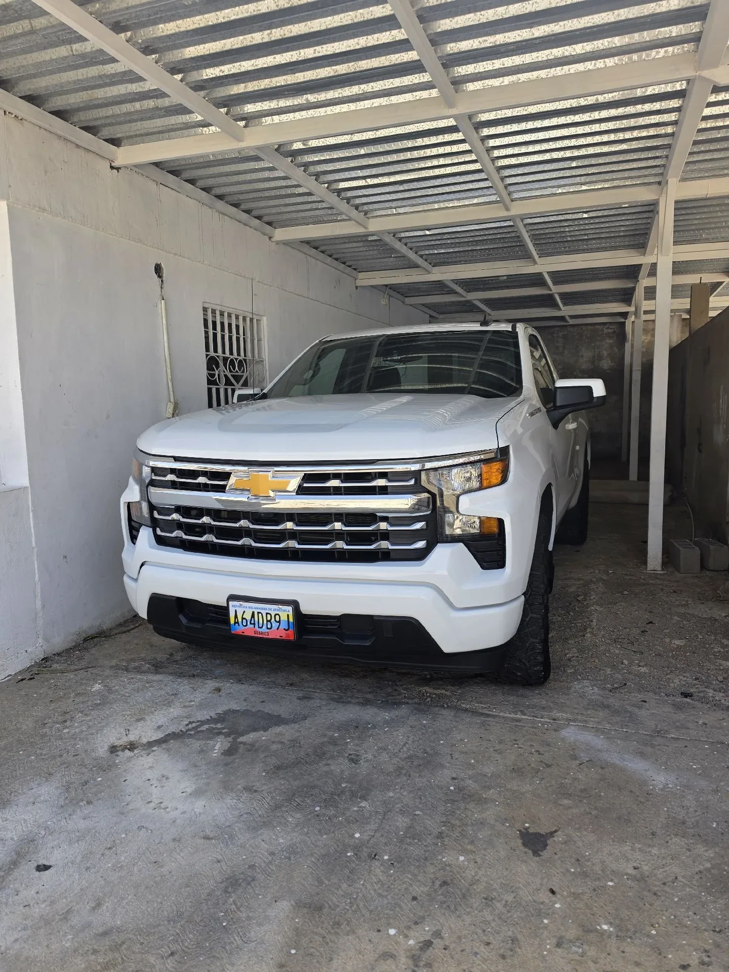 Pickup Chevrolet Silverado 2023 Importada en Punto fijo — foto 17
