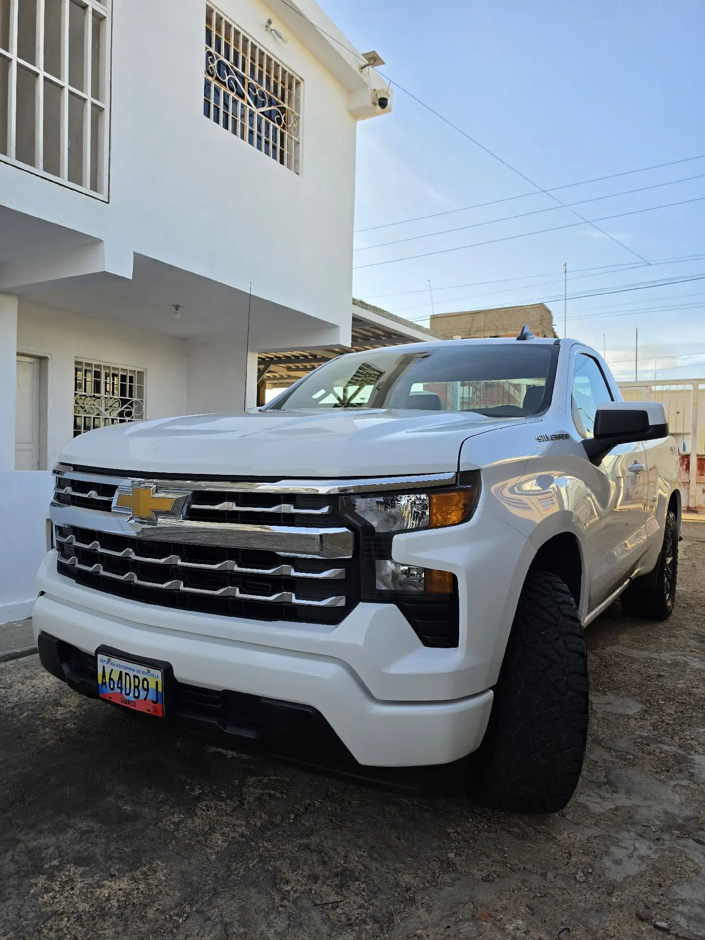 Pickup Chevrolet Silverado 2023 Importada en Punto fijo — foto 10