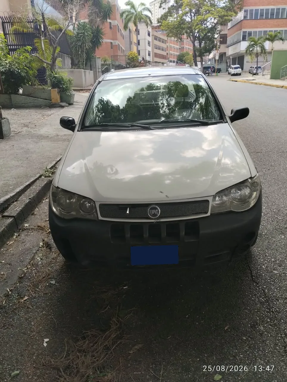 Camioneta Fiat Strada 2006 en Caracas — foto 2