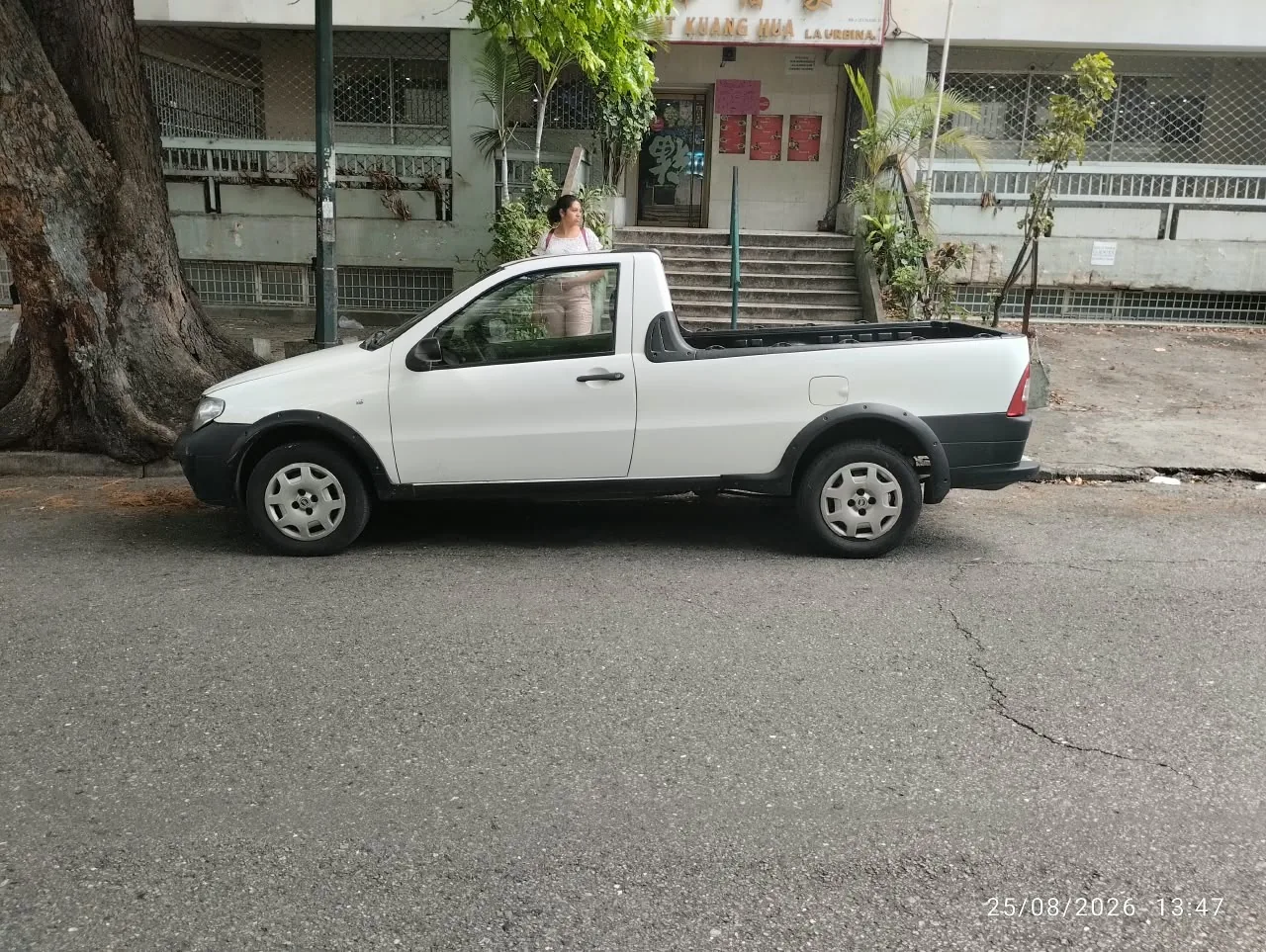 Camioneta Fiat Strada 2006 en Caracas — foto 9