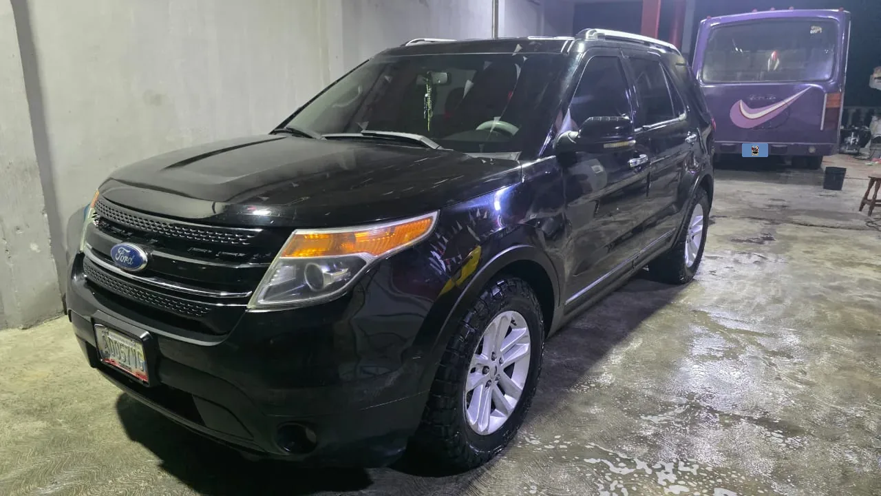 Camioneta Ford Explorer 2012 AwD en Caracas