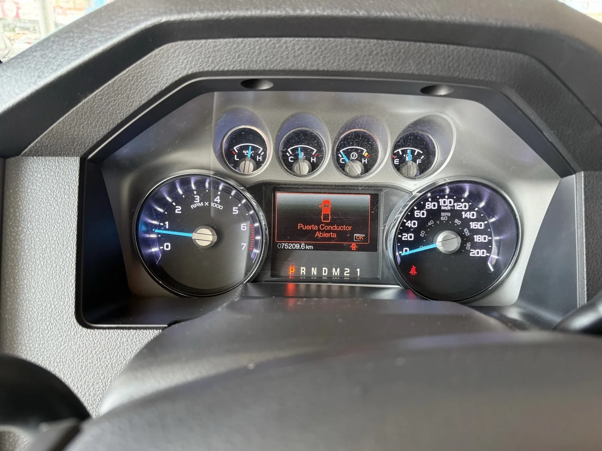 Pickup Ford F-250 2015 Super Dutty en Maracaibo — foto 5