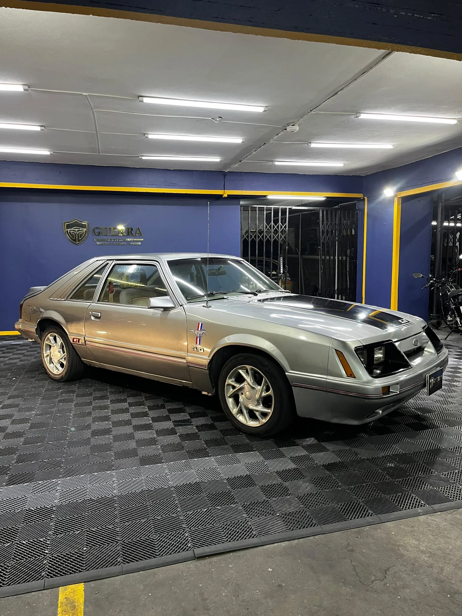 Coupé Ford Mustang 1990 GT 5.0 en Caracas — foto 2