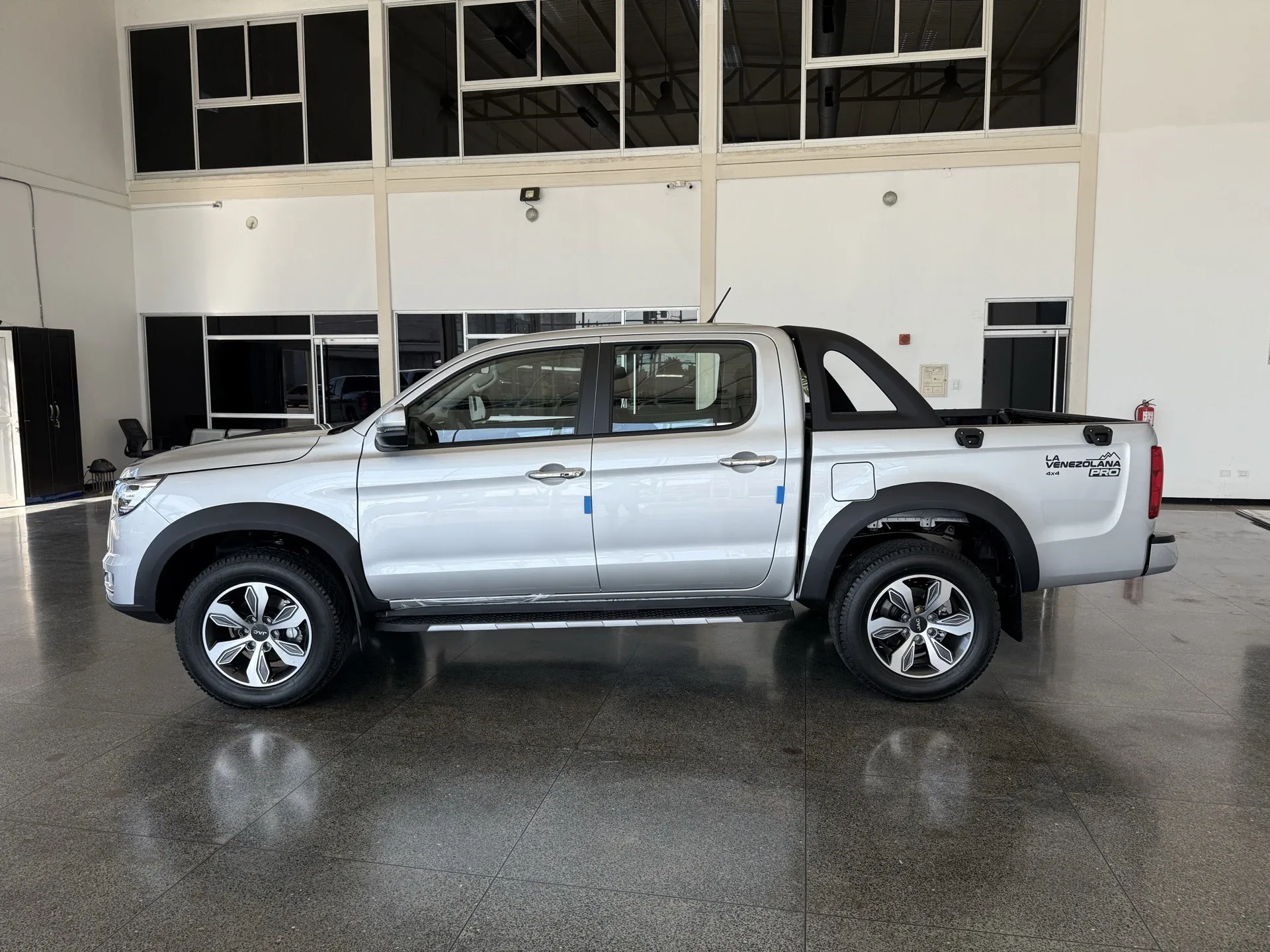 Pickup JAC T8 2026 La Venezolana PRO 4x4 2.0T en Maracaibo — foto 5
