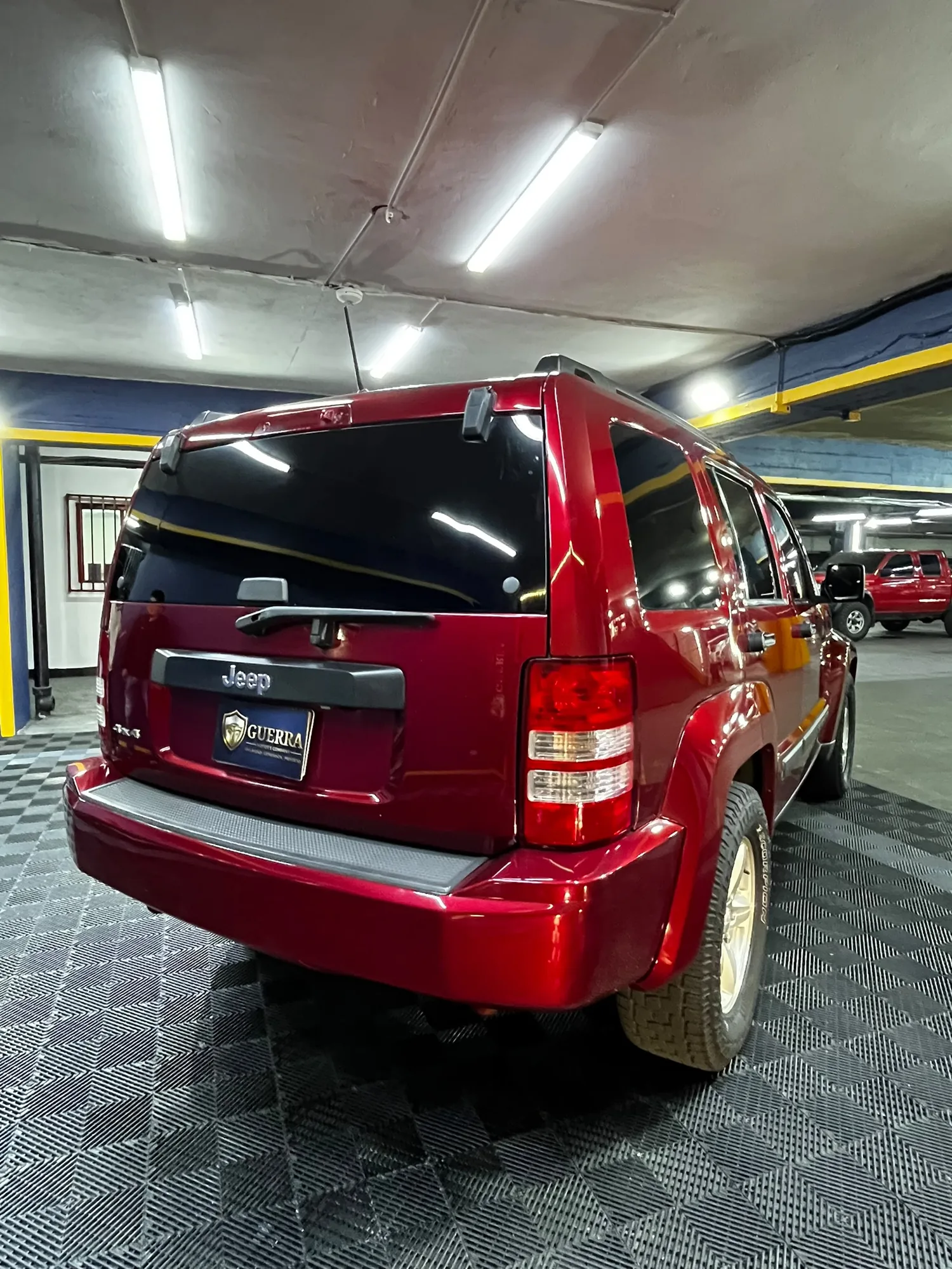 Camioneta Jeep Cherokee kk 2014 en Caracas — foto 3