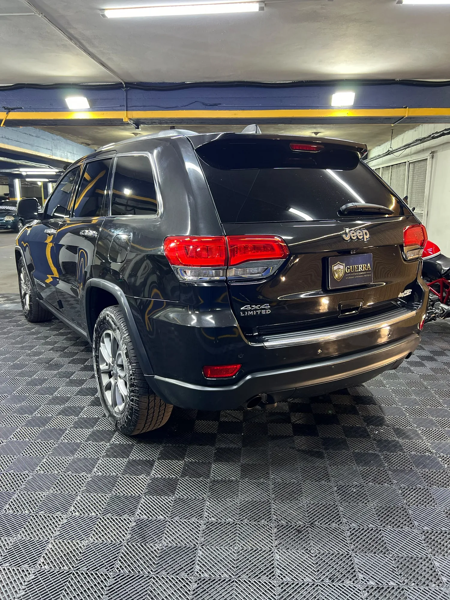 SUV Jeep Grand Cherokee 2015 Limited en Chacao — foto 3