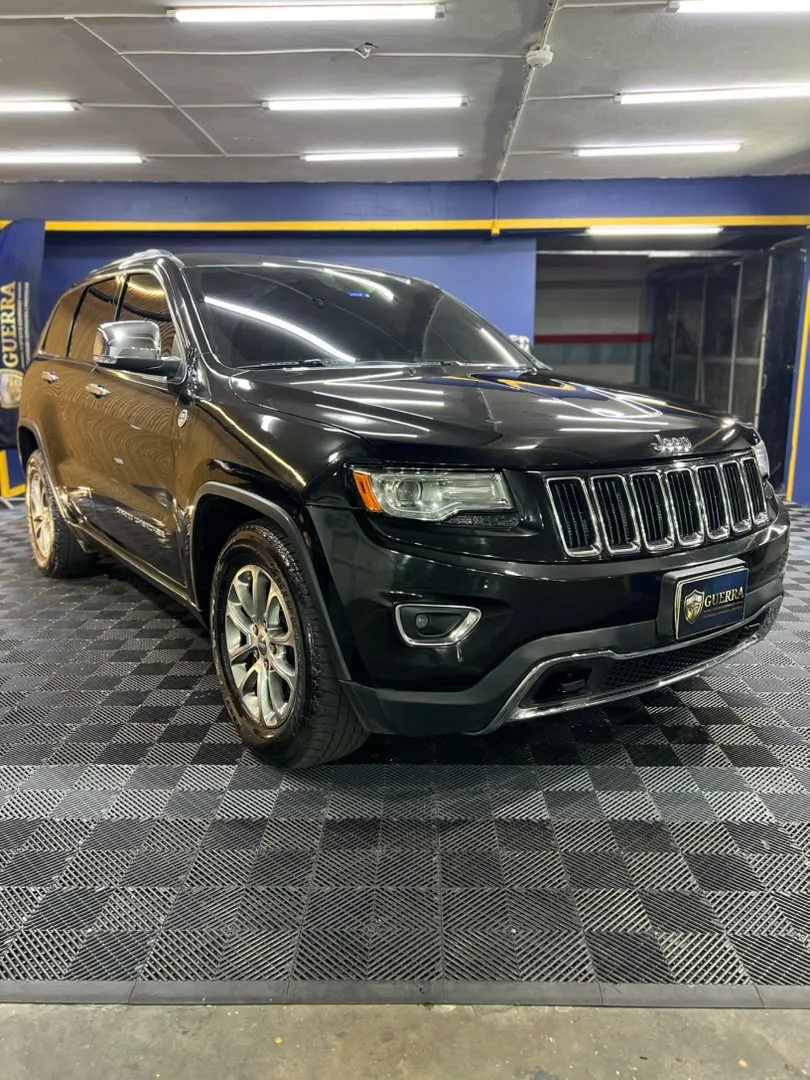 SUV Jeep Grand Cherokee 2015 Limited en Chacao — foto 4
