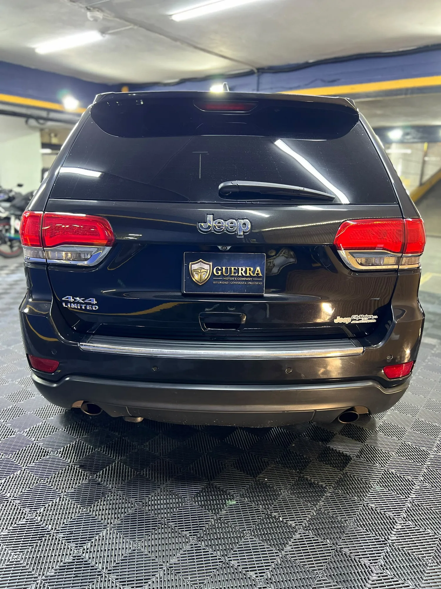 SUV Jeep Grand Cherokee 2015 Limited en Chacao — foto 5