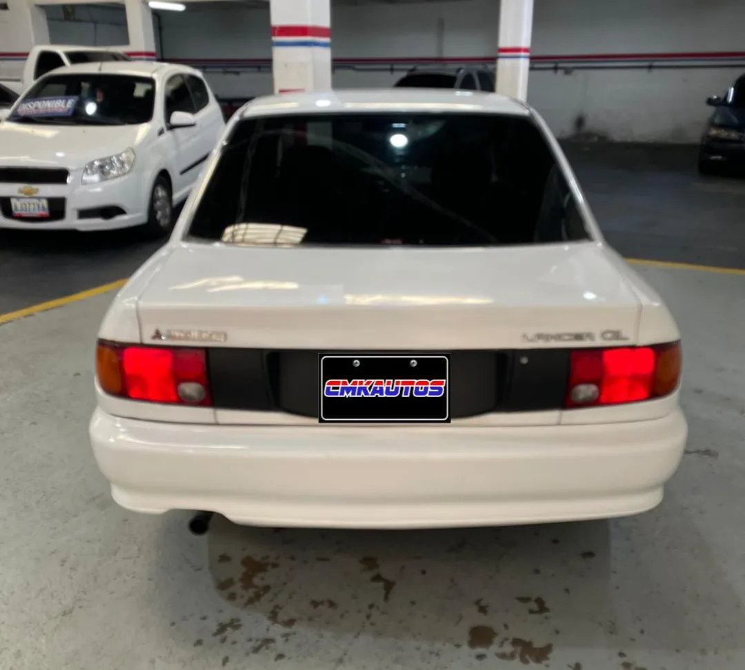 Carro Mitsubishi Lancer 1997 en Caracas — foto 6