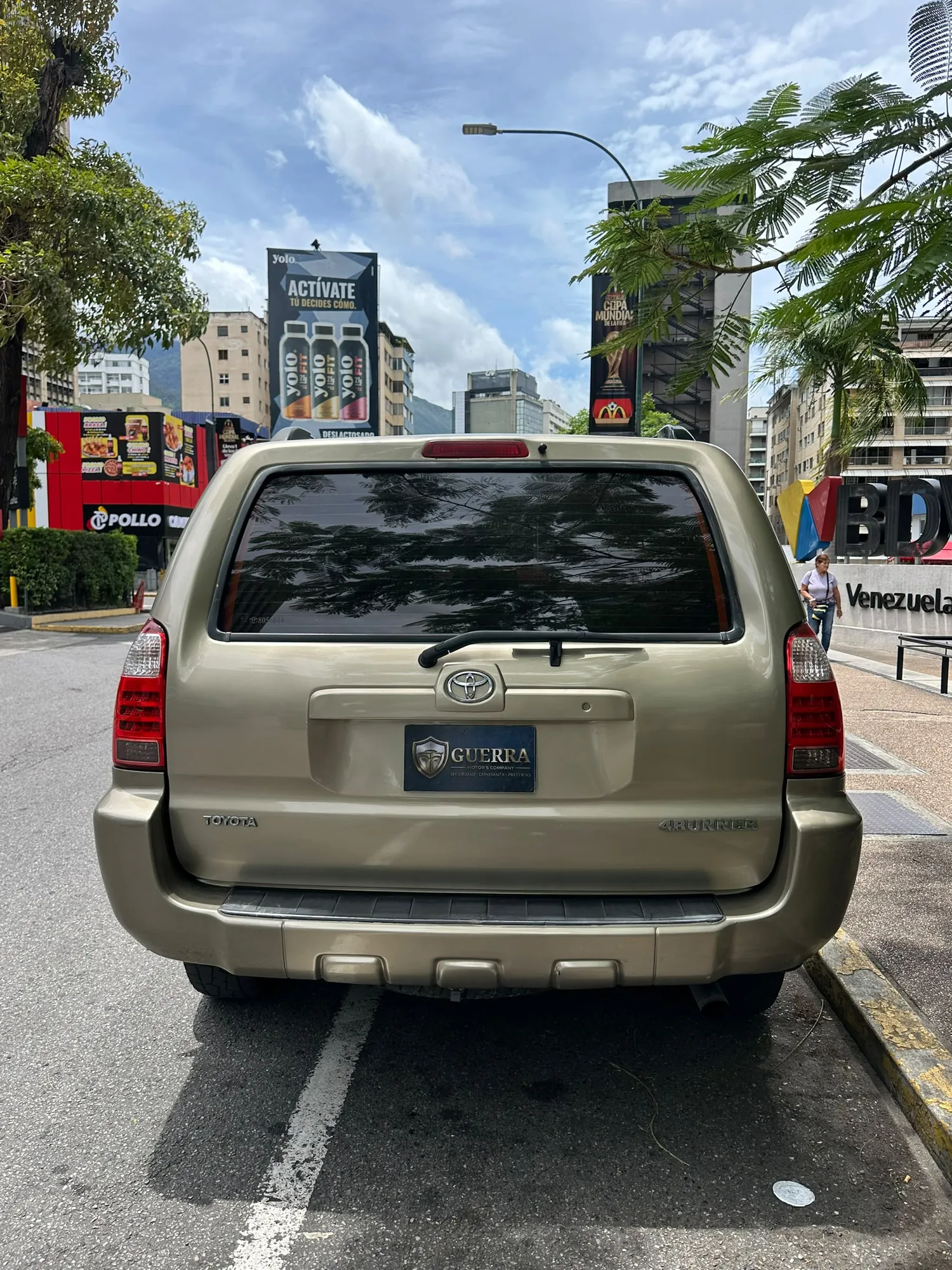 SUV Toyota 4Runner 2006 en Caracas — foto 4