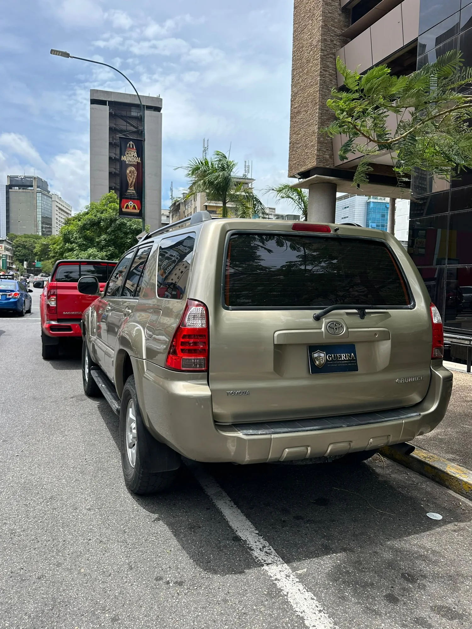 SUV Toyota 4Runner 2006 en Caracas — foto 6