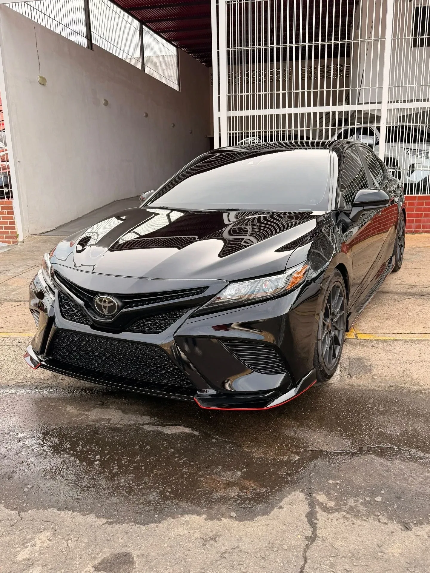 Sedán Toyota Camry 2020 TRD en Ciudad Guayana