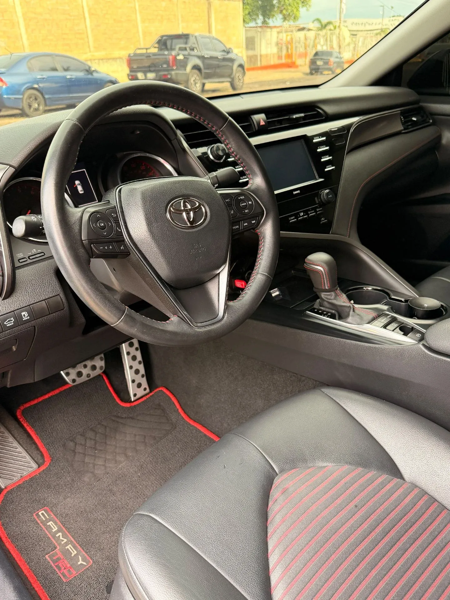 Sedán Toyota Camry 2020 TRD en Ciudad Guayana — foto 4