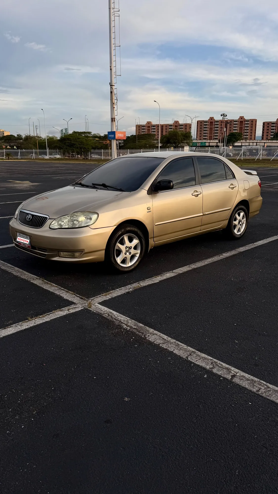 Sedán Toyota Corolla 2005 SENSACIÓN en Barquisimeto — foto 3