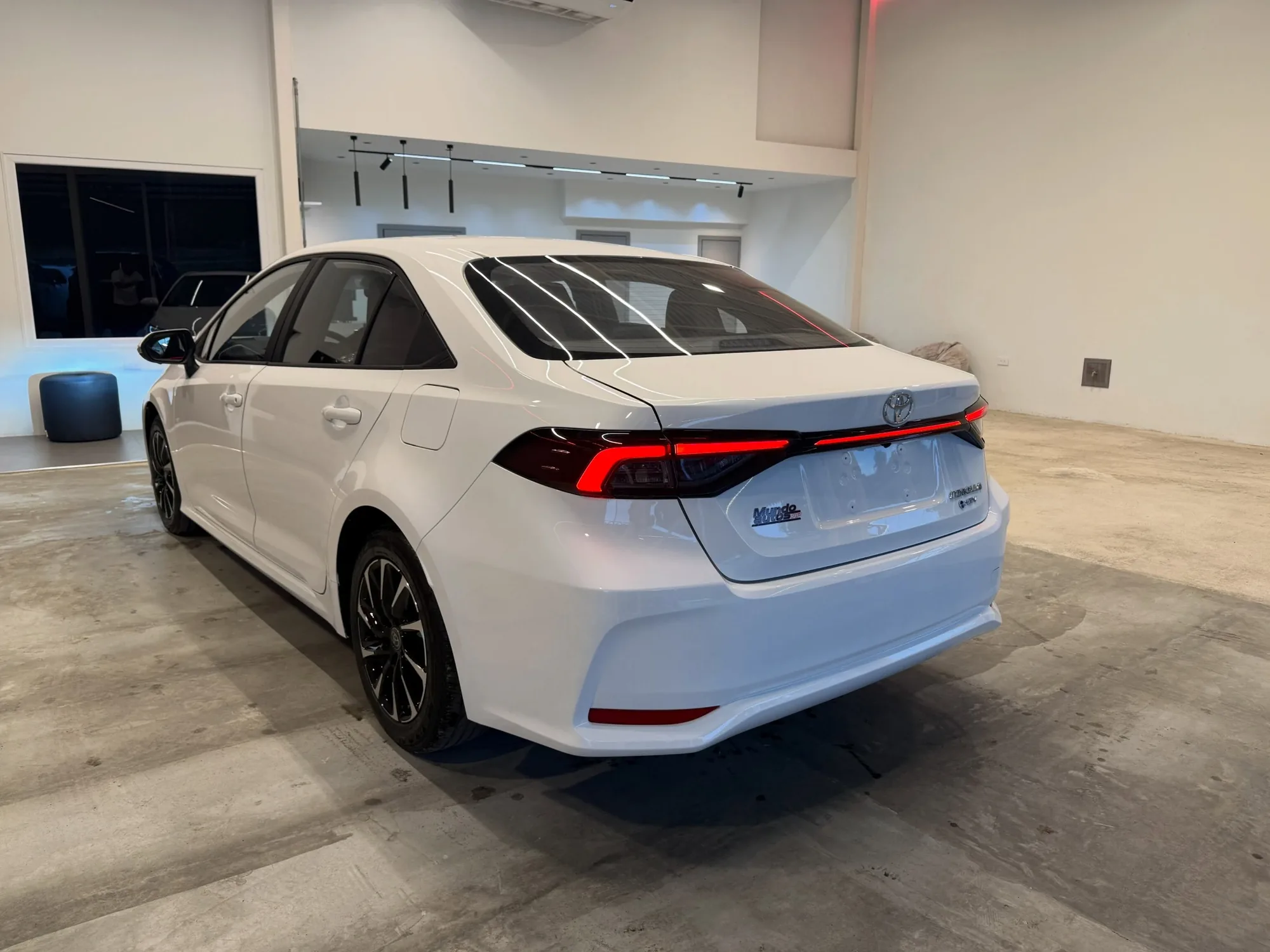 Sedán Toyota Corolla 2026 Elite en Valencia — foto 8