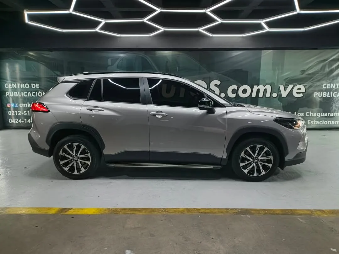 SUV Toyota Corolla Cross 2025 en Caracas