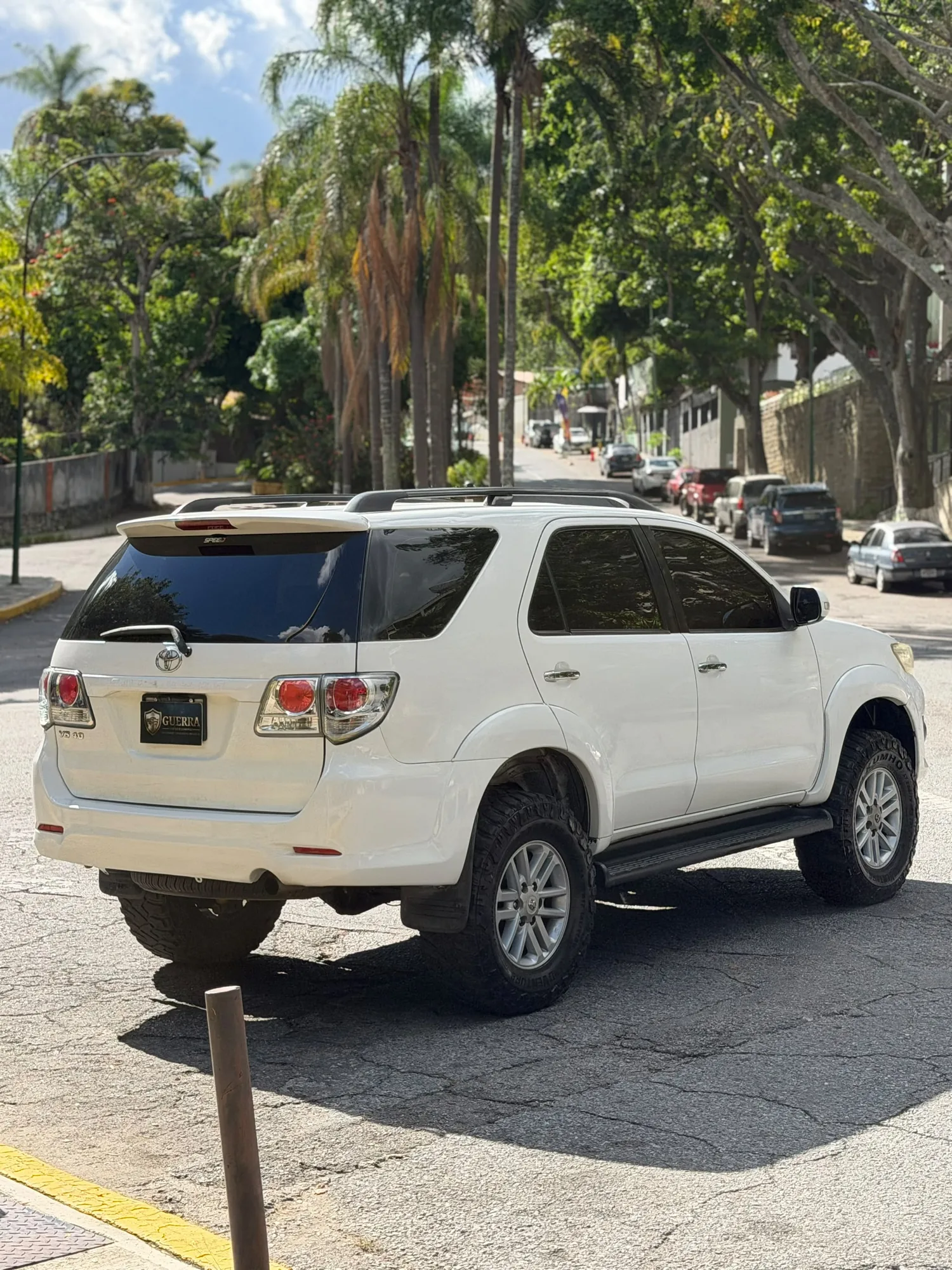 SUV Toyota Fortuner 2012 V6 4.0 en Caracas — foto 2