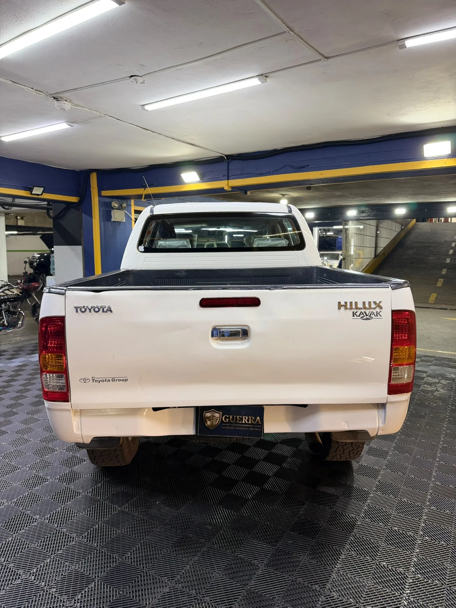 Van Toyota Hilux 2008 Kavak en Caracas — foto 3