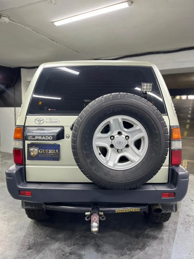 SUV Toyota Prado 2008 en Caracas — foto 6