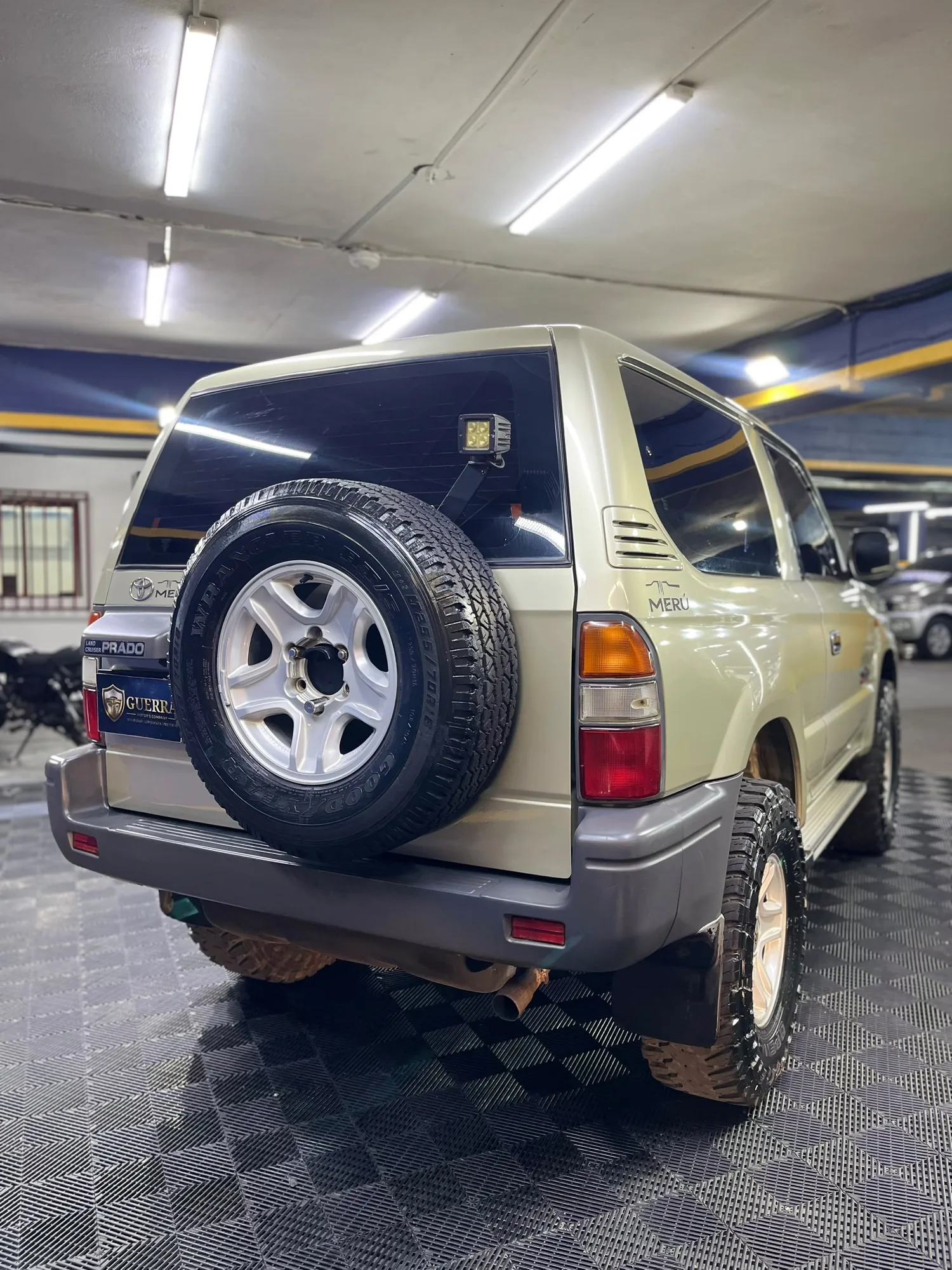 Van Toyota Prado 2009 Merú en Caracas — foto 2