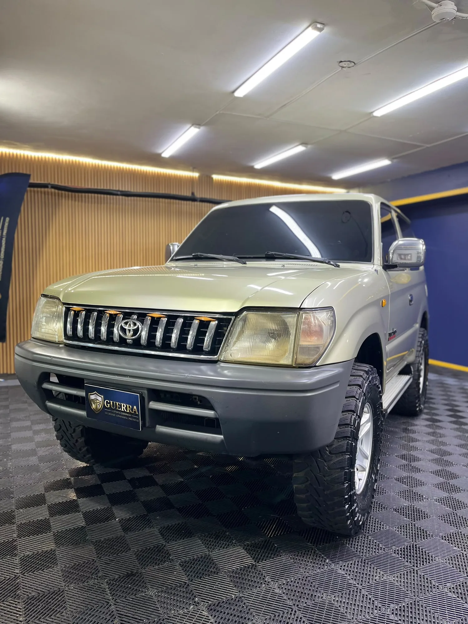 Van Toyota Prado 2009 Merú en Caracas — foto 3