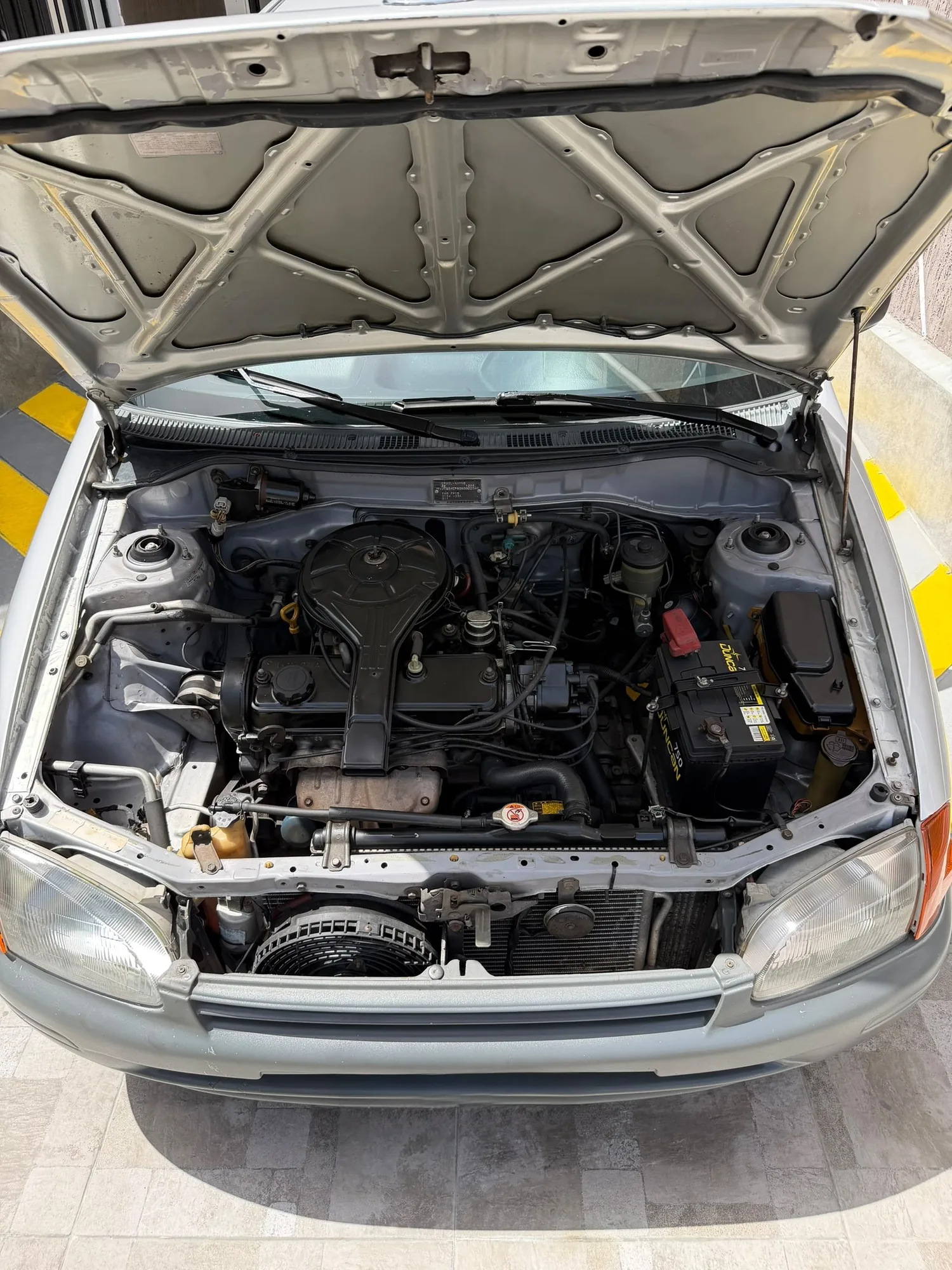 Hatchback Toyota Starlet 1999 XLE en Pampatar — foto 6