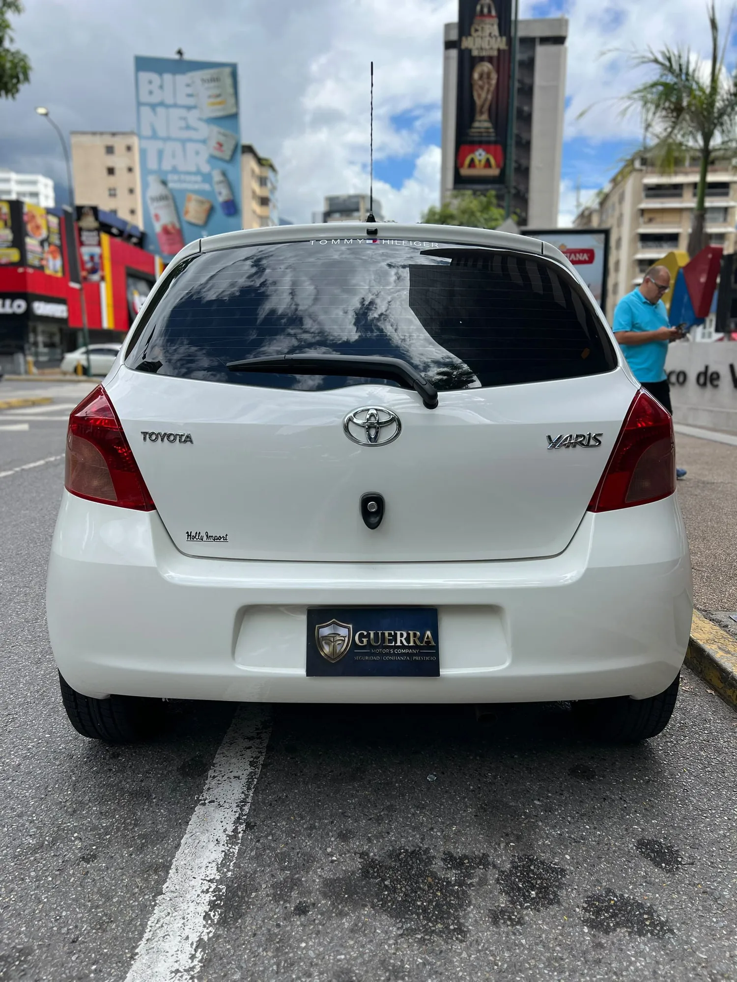 Hatchback Toyota Yaris 2007 en Caracas — foto 5