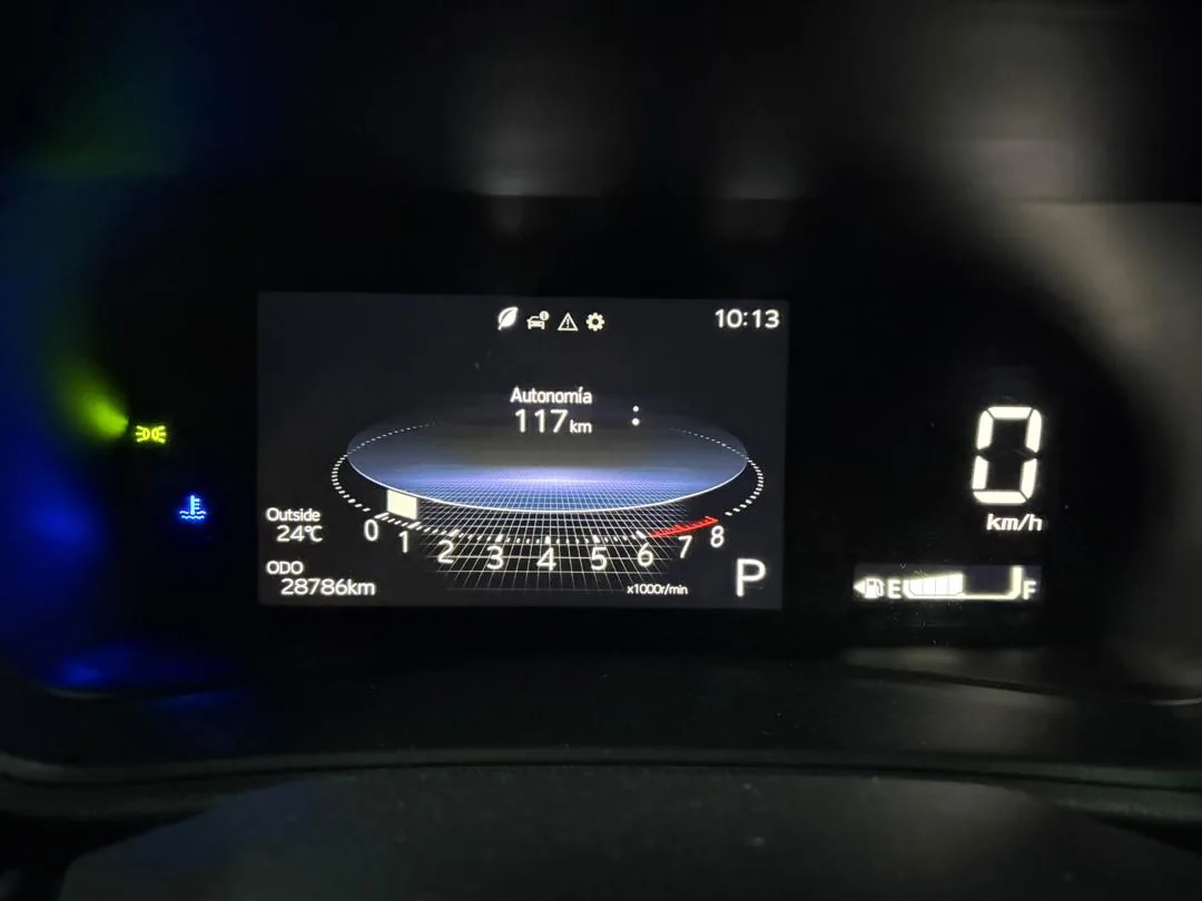 SUV Toyota Yaris Cross 2024 Cross G en Caracas — foto 5