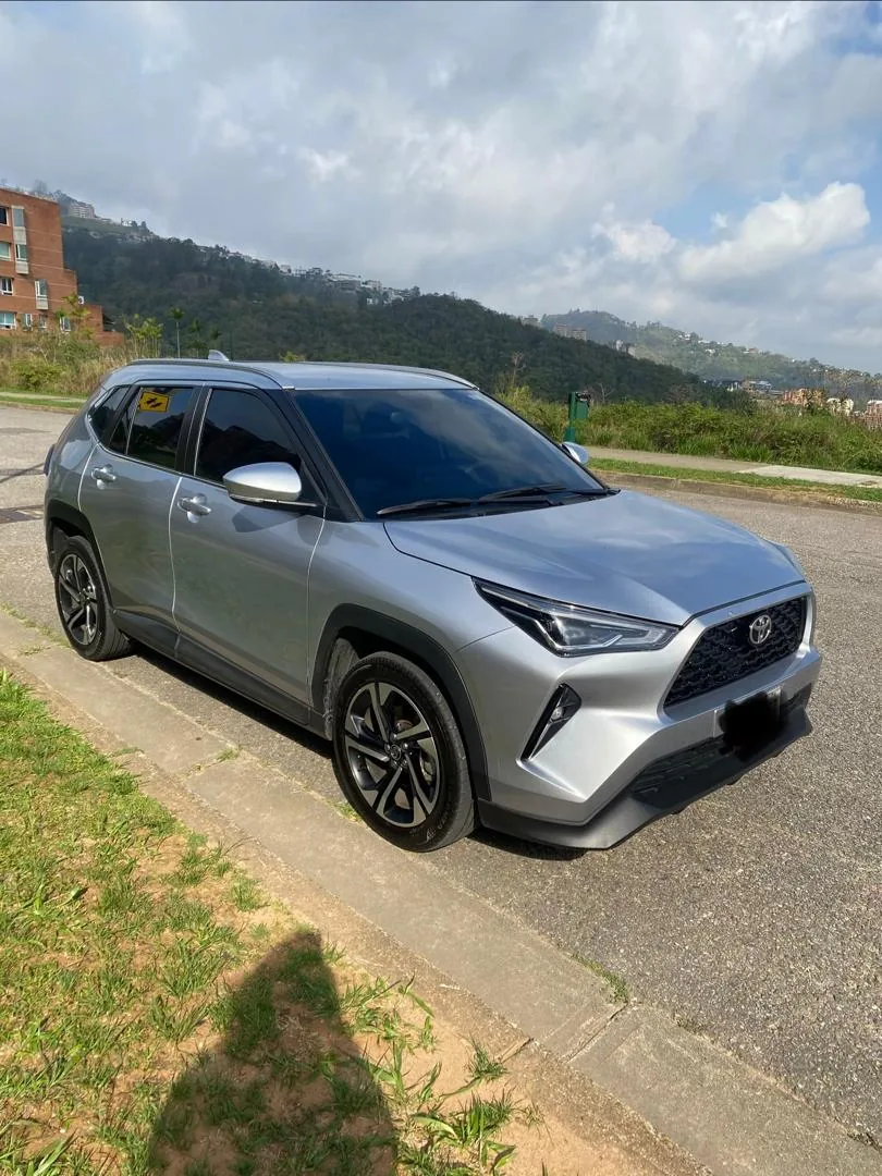 SUV Toyota Yaris Cross 2024 Cross G en Caracas