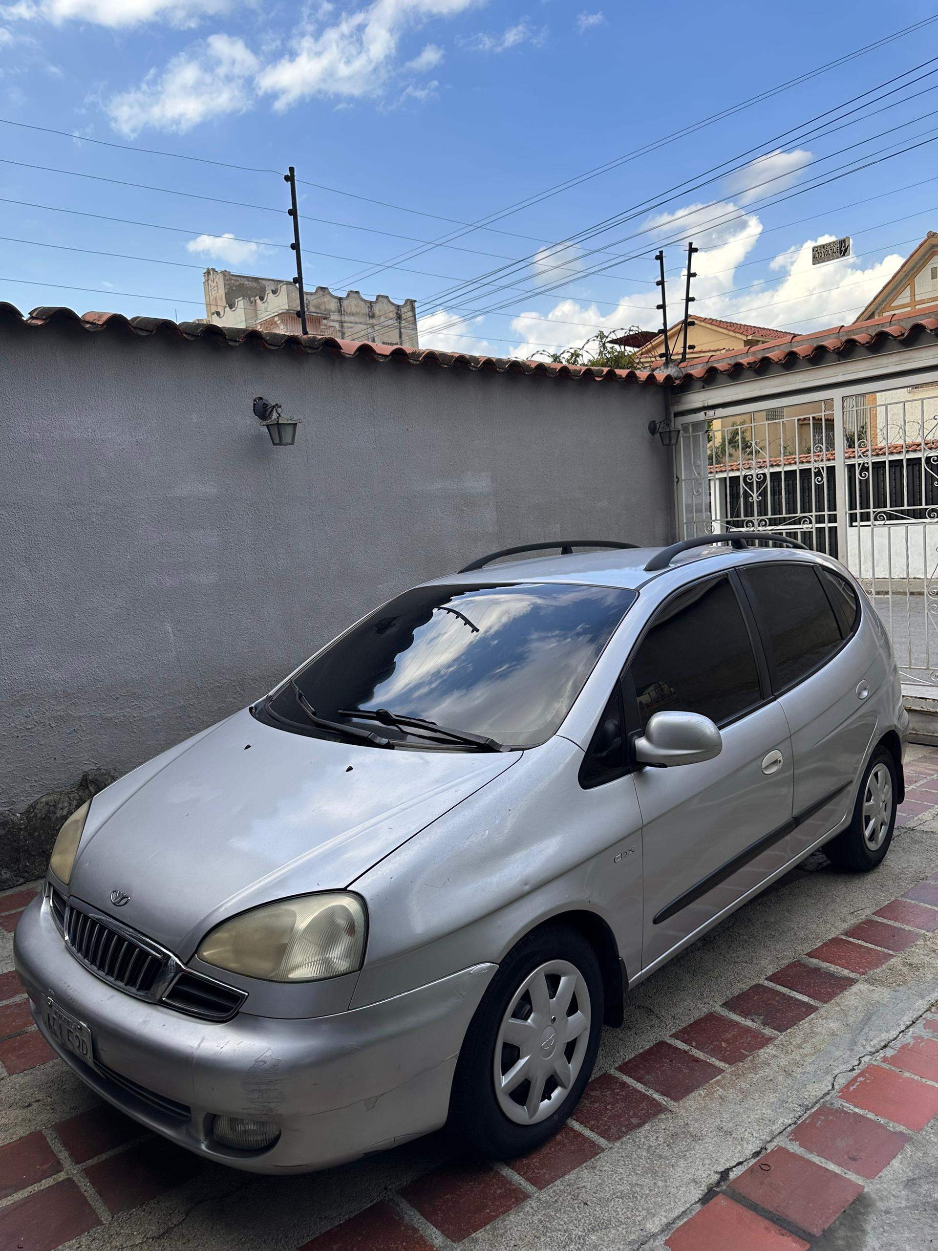 Daewoo Tacuma 2002 Gris Caracas
