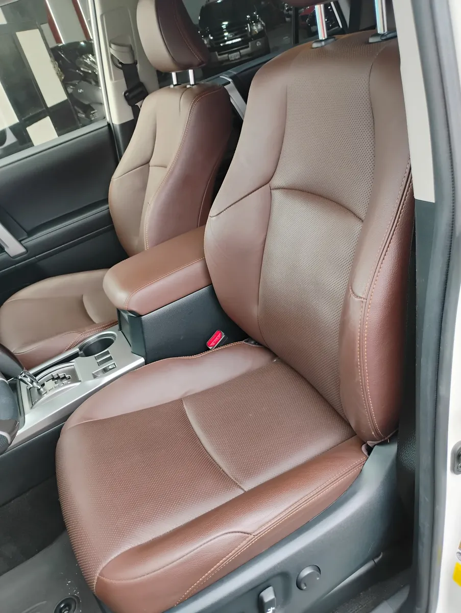 2023 Camioneta toyota 4runner blanco12