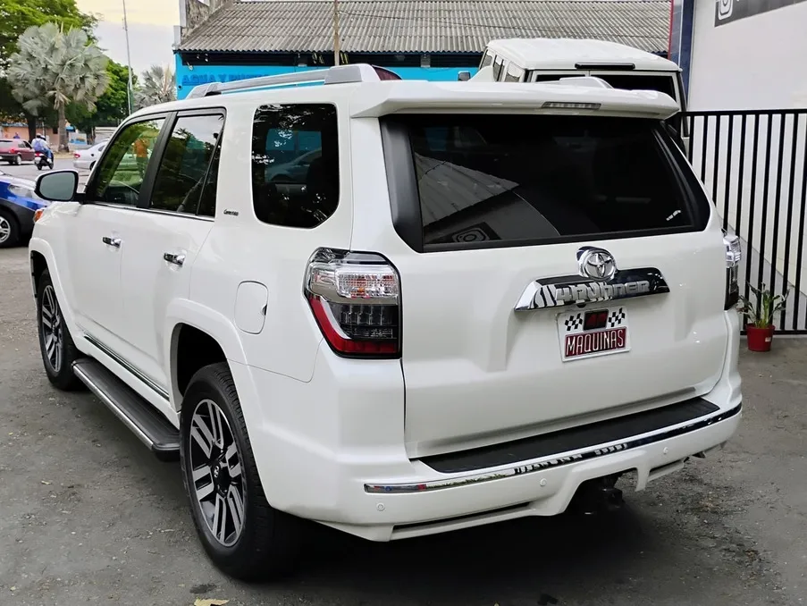 Toyota 4Runner 1900 Blanco Maracay
