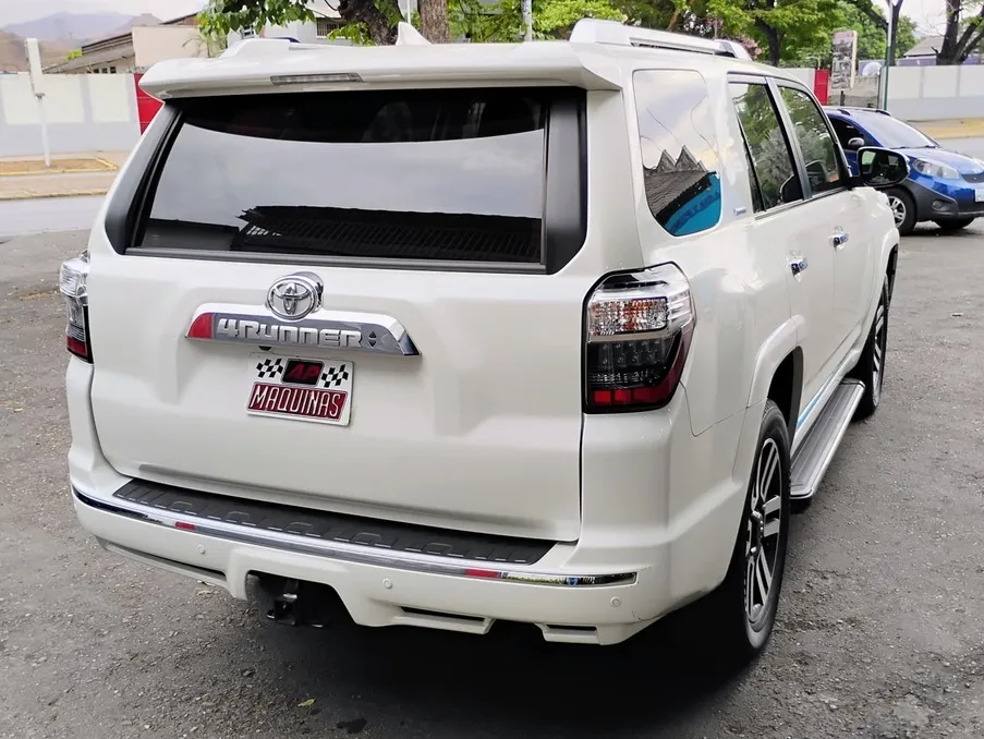 Toyota 4Runner 1900 Blanco Maracay