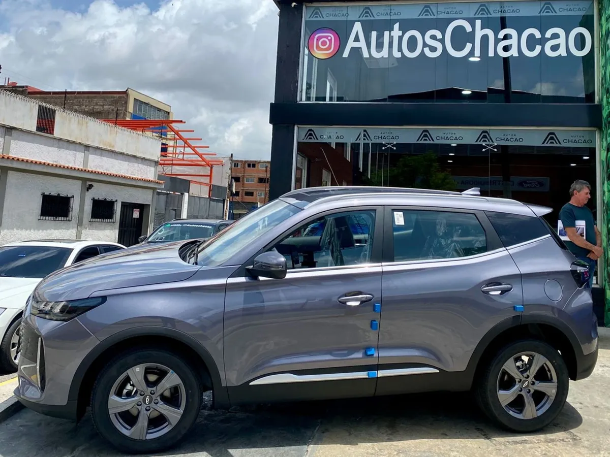 Chery Tiggo 4 Pro 2025 Gris Caracas