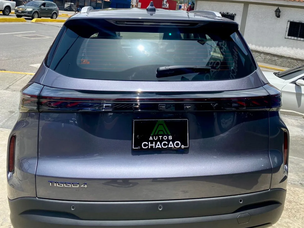 Chery Tiggo 4 Pro 2025 Gris Caracas