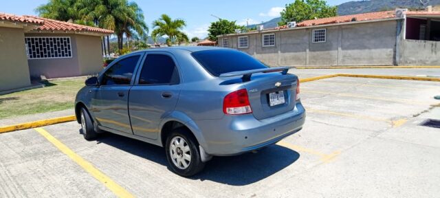 Aveo 2009 Av. Intercomunal Guatire Gris