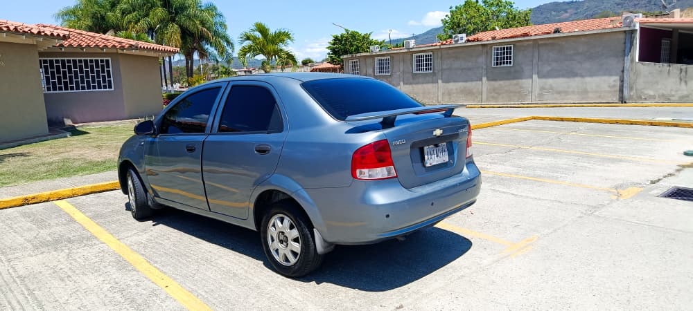 Aveo 2009 Av. Intercomunal Guatire Gris