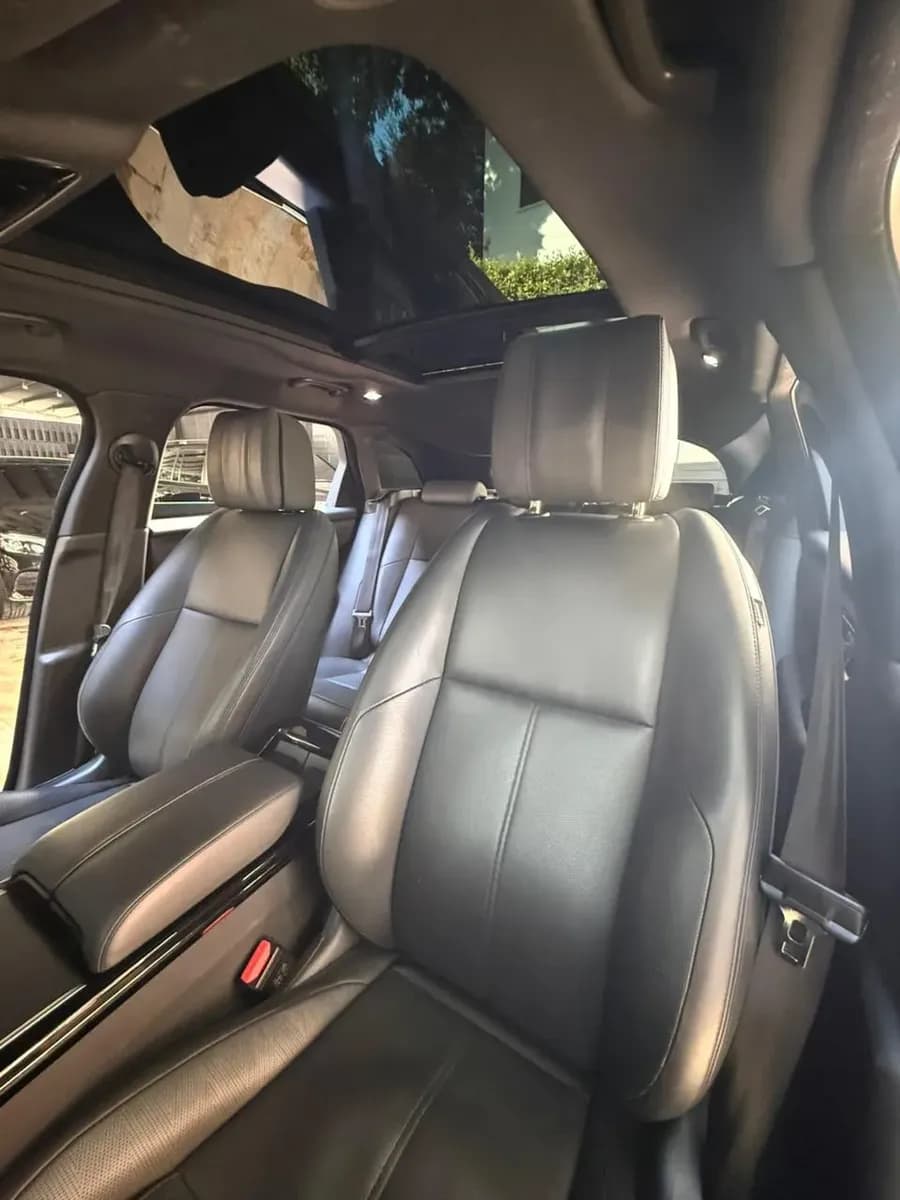 Land Rover Range Rover Velar 2024