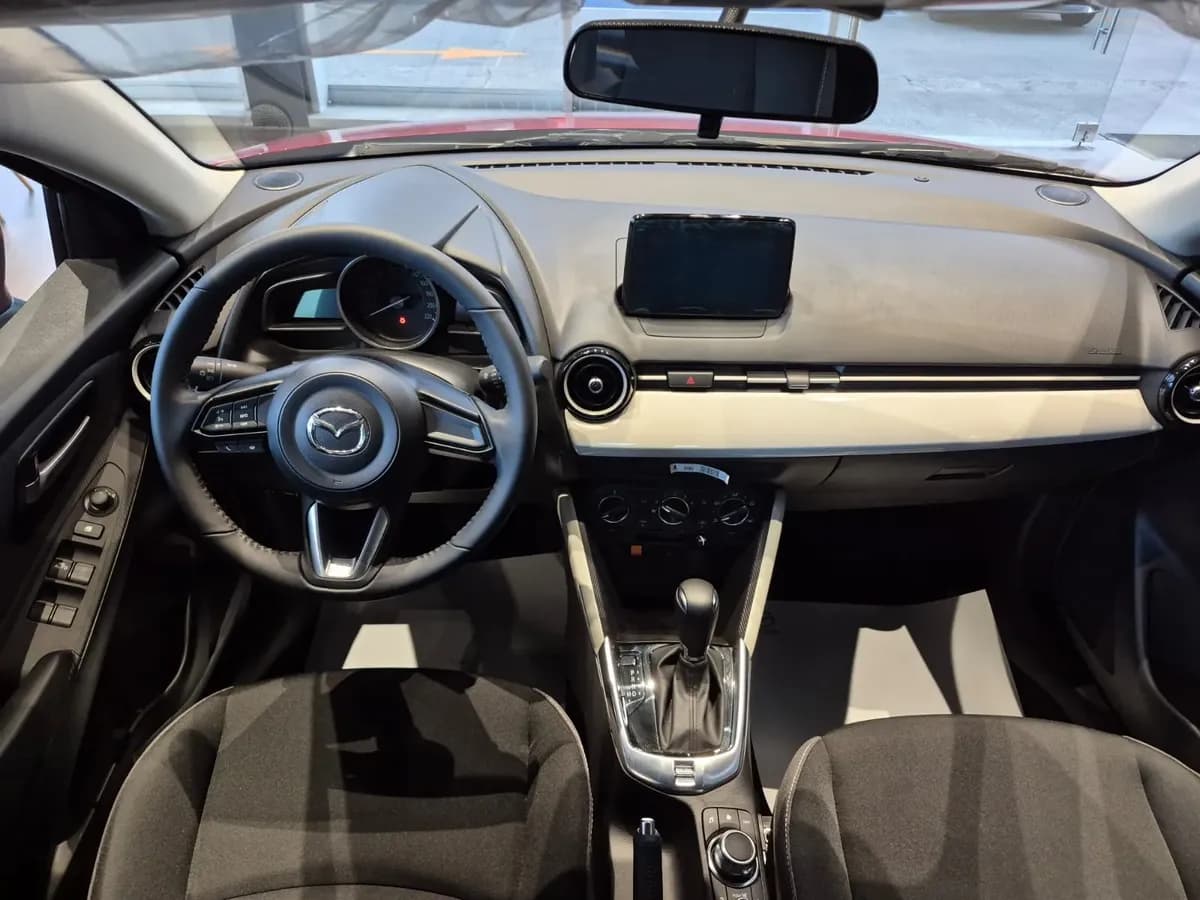 Mazda 2 Touring 2027