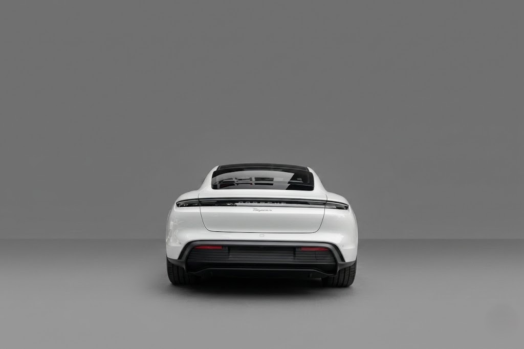 Porsche Taycan 2025