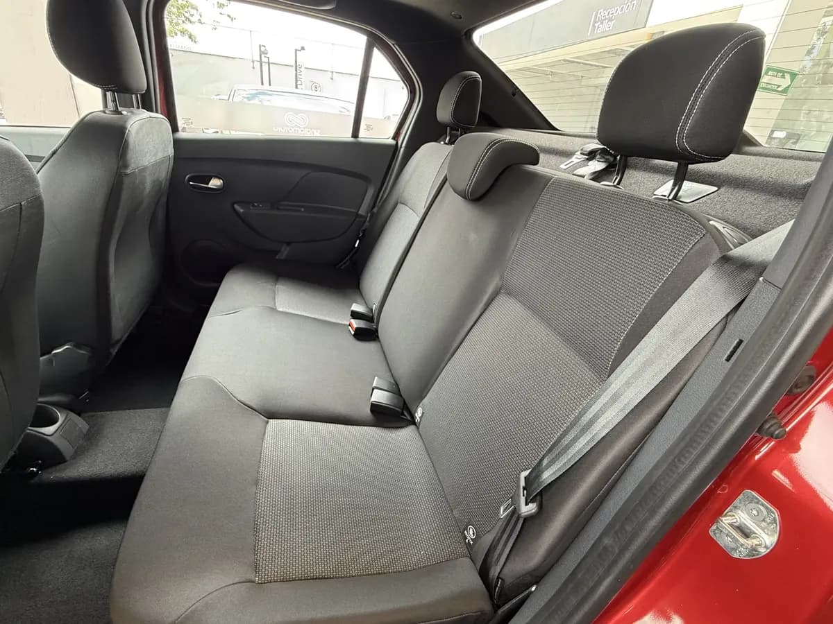 Renault Logan Life 2027