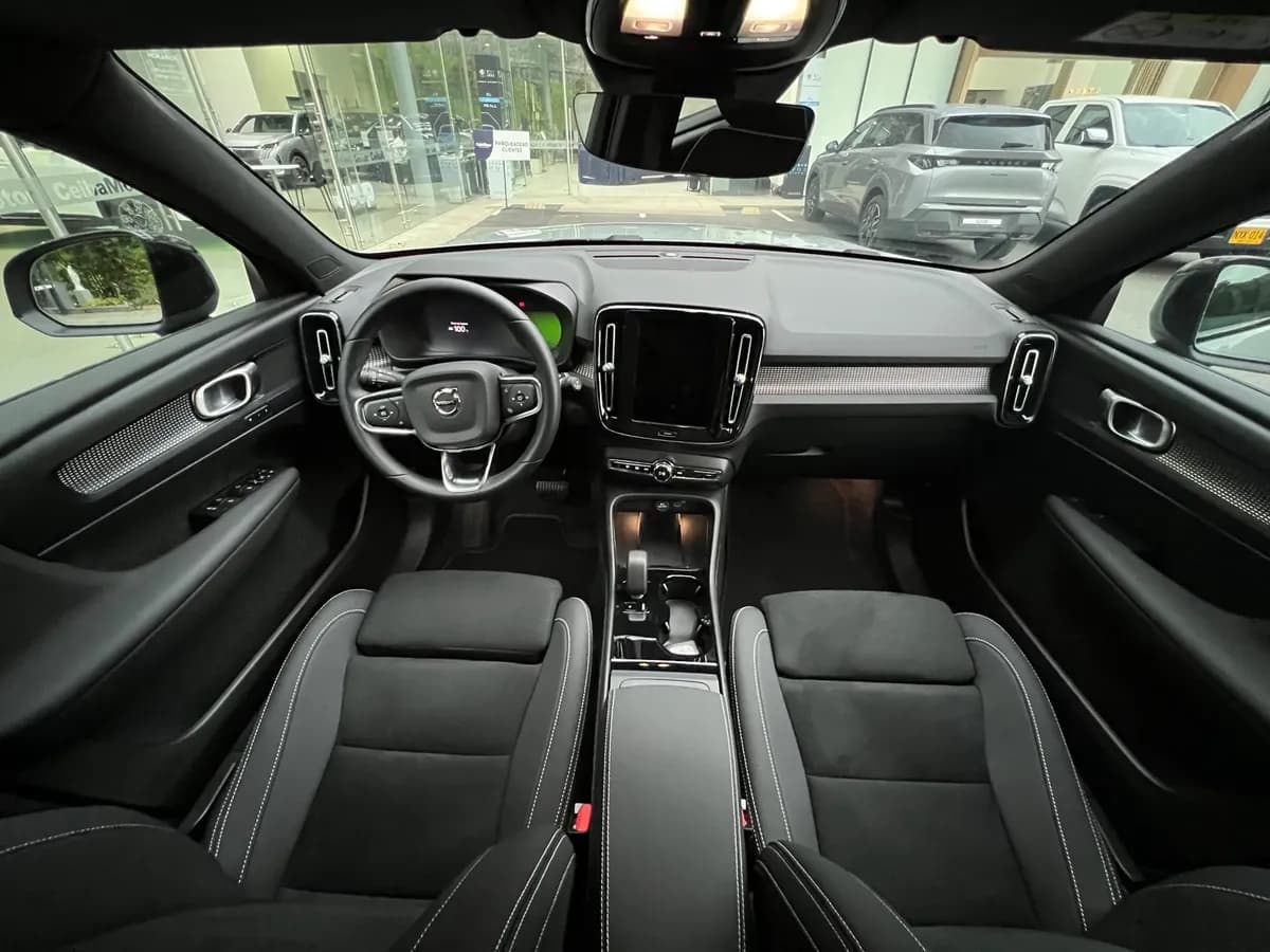 Volvo EX40 Plus 2026
