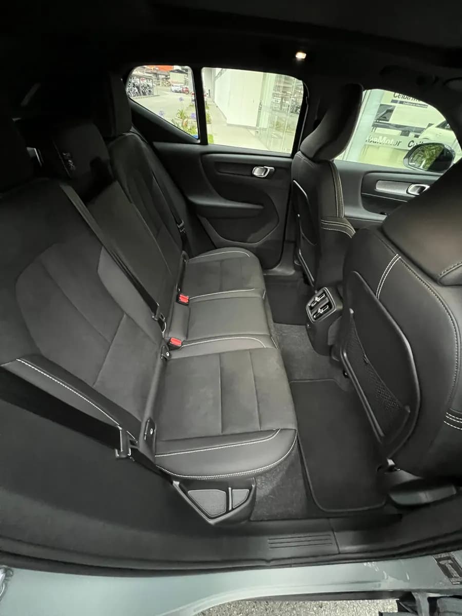 Volvo EX40 Plus 2026